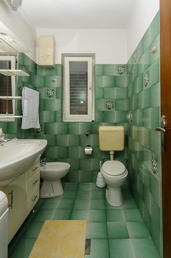 Apartmani Lovorka Punat Exterior photo